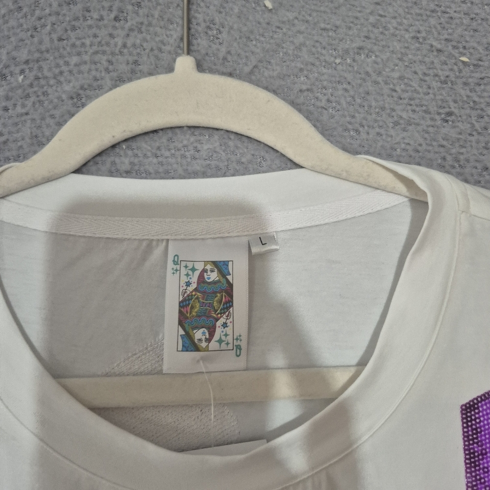 NWT Queen of Sparkles Women's White Short Sleeve Multi Wine Glass Tee Sequins L - Picture 2 of 8